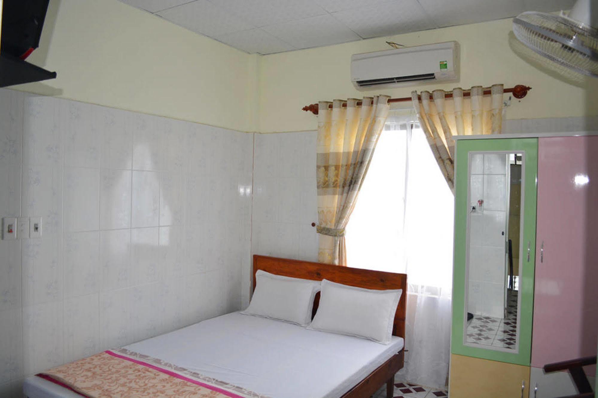 Anh Linh 1 Hotel Ðồng Hới Luaran gambar
