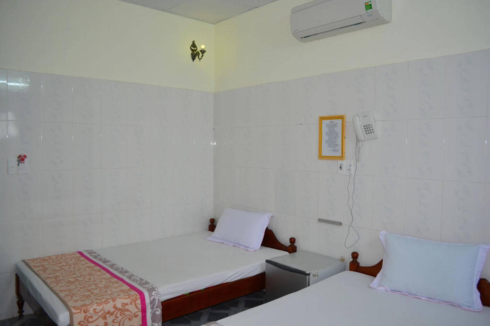 Anh Linh 1 Hotel Ðồng Hới Luaran gambar